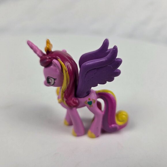 My Little Pony G4 Busy Book Princess Cadance 2” Figure - Picture 2 of 5